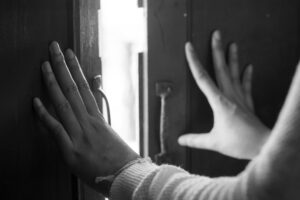 逮捕・監禁罪　とは